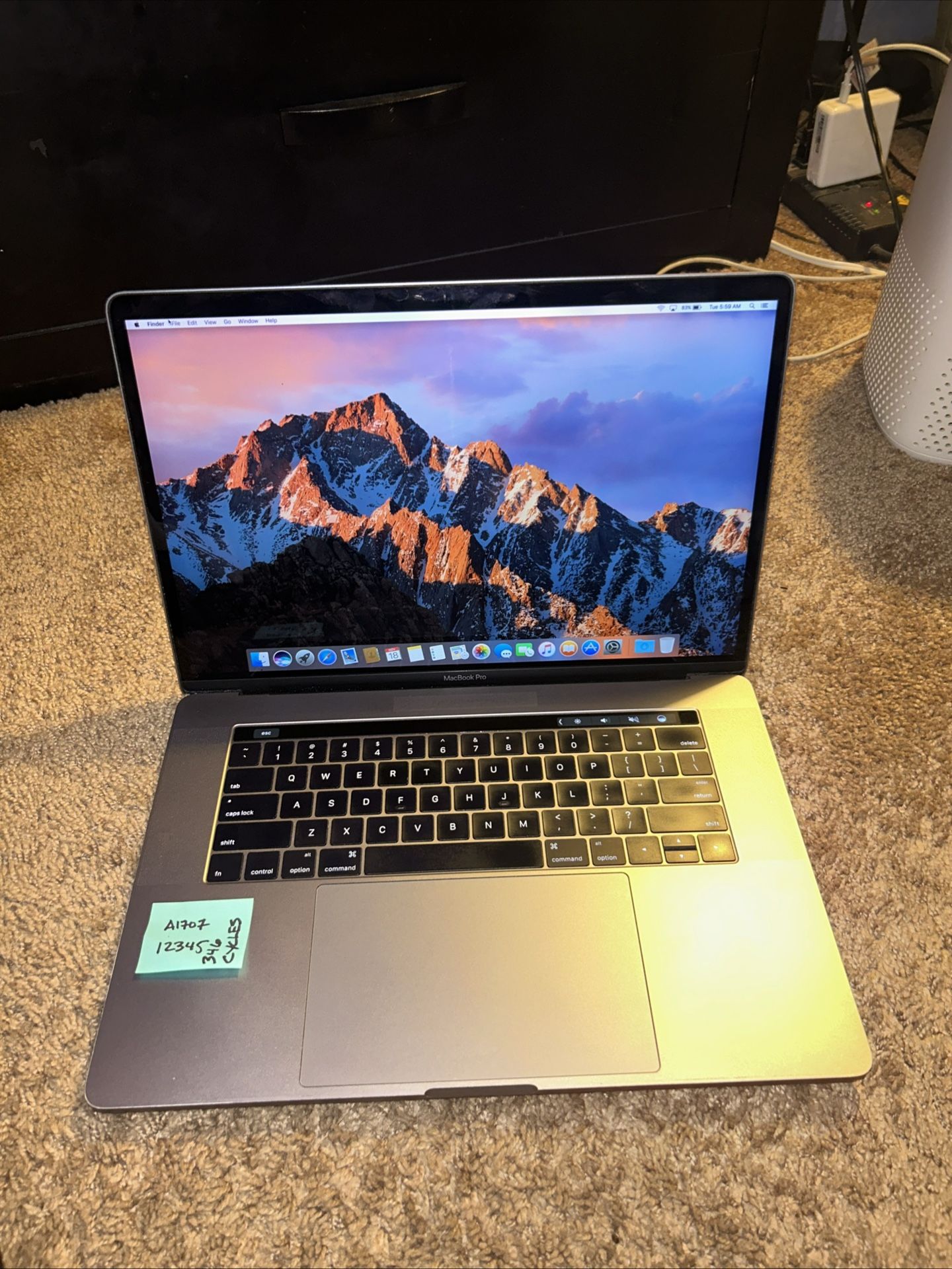Apple MacBook Pro 15 A1707