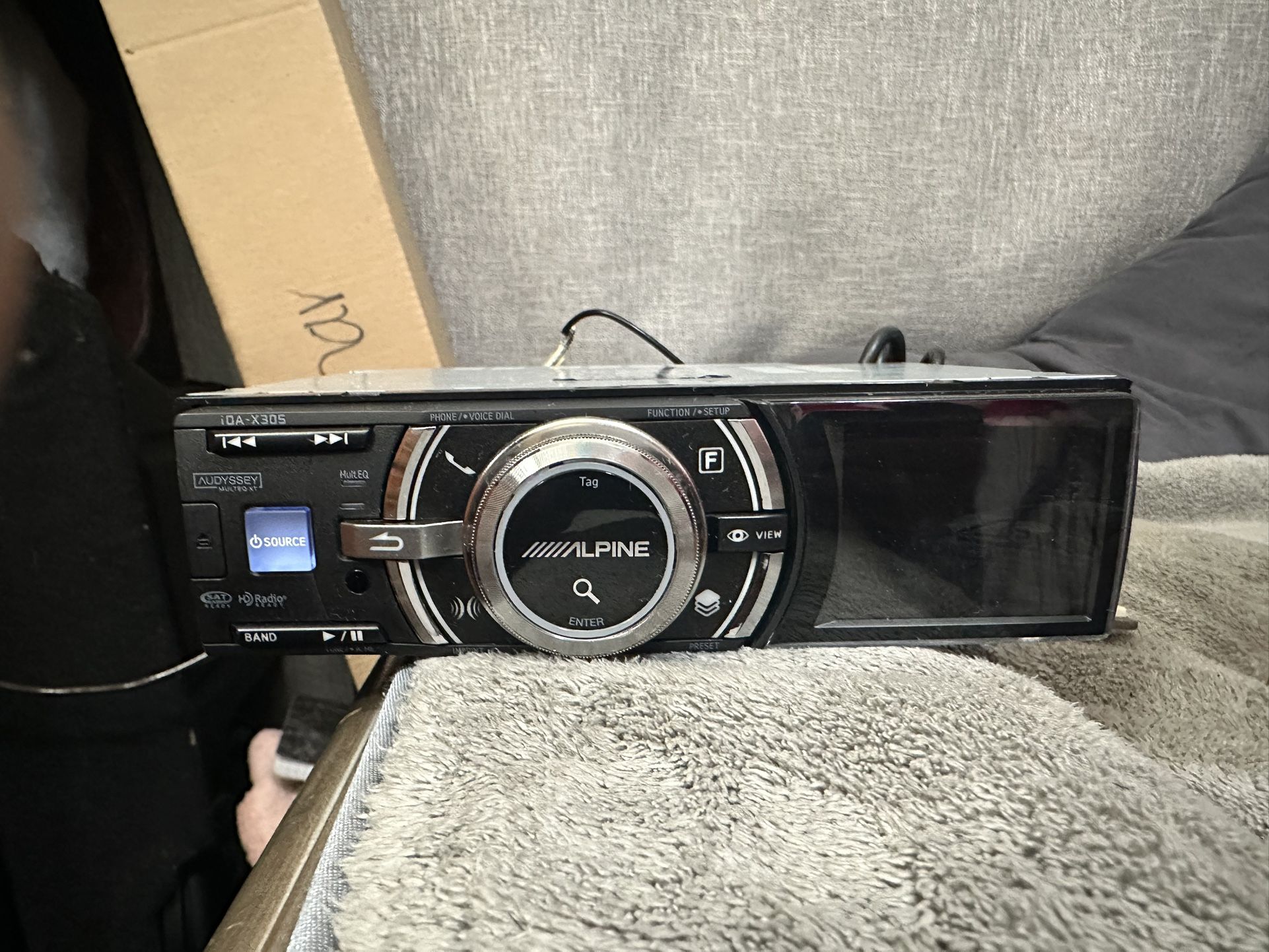 Alpine IDA-X305 USB Car Stereo