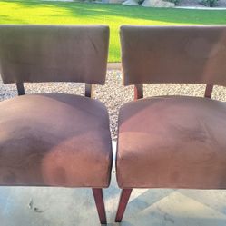 Accent Chairs