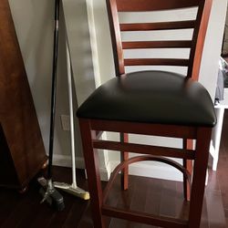 Chairs/stools 