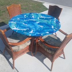 Natural Rattan Dining Set With Table Cloth