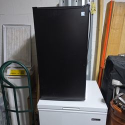 Kenmore Mini Fridge