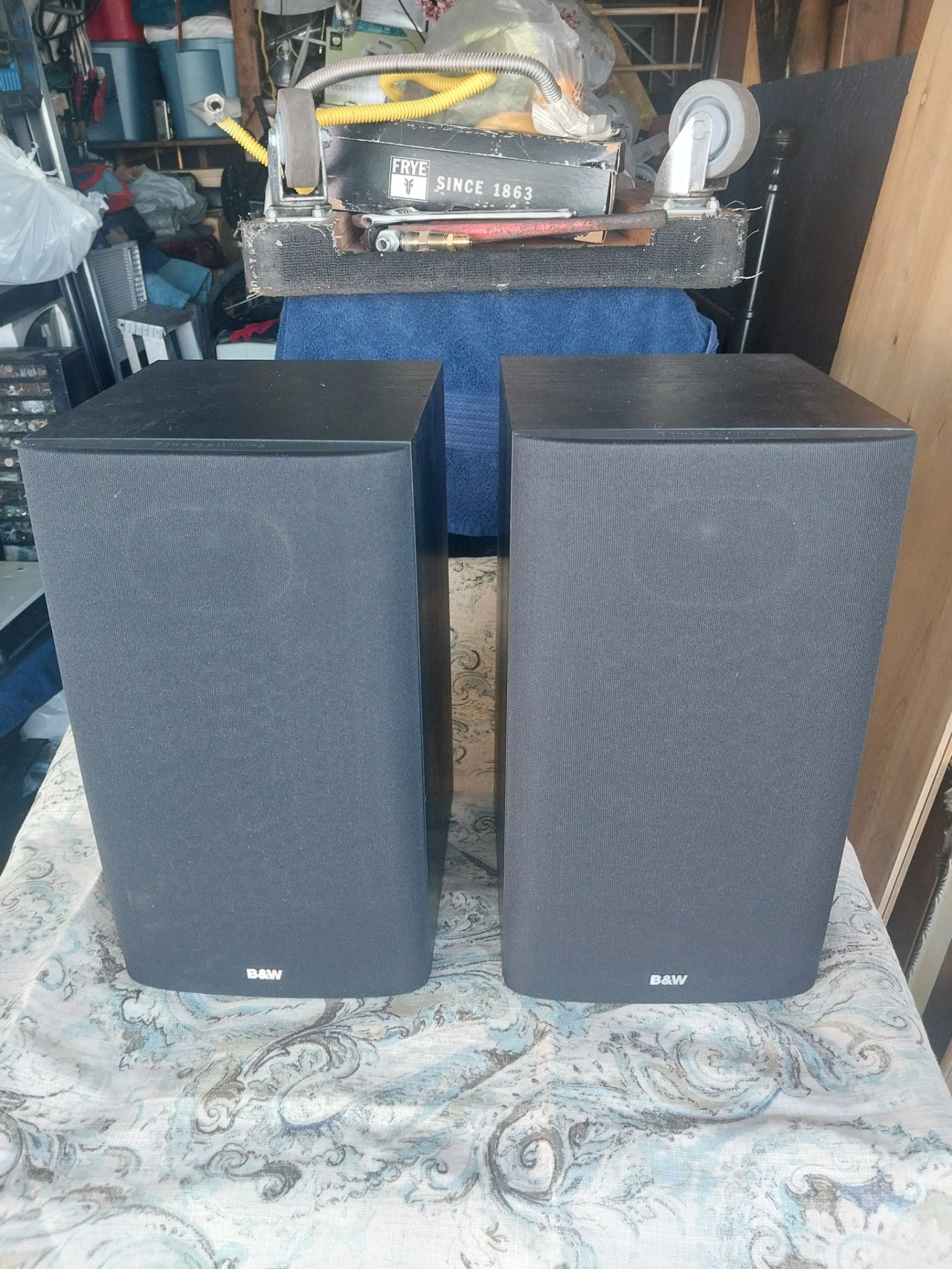SPEAKERS BOWER & WILKINS