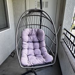 Swinging Egg Chair