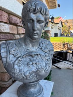 Statue