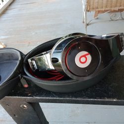 Beats Studios 1st Gen Wired