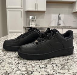Black Air Forces 1 w/ Box
