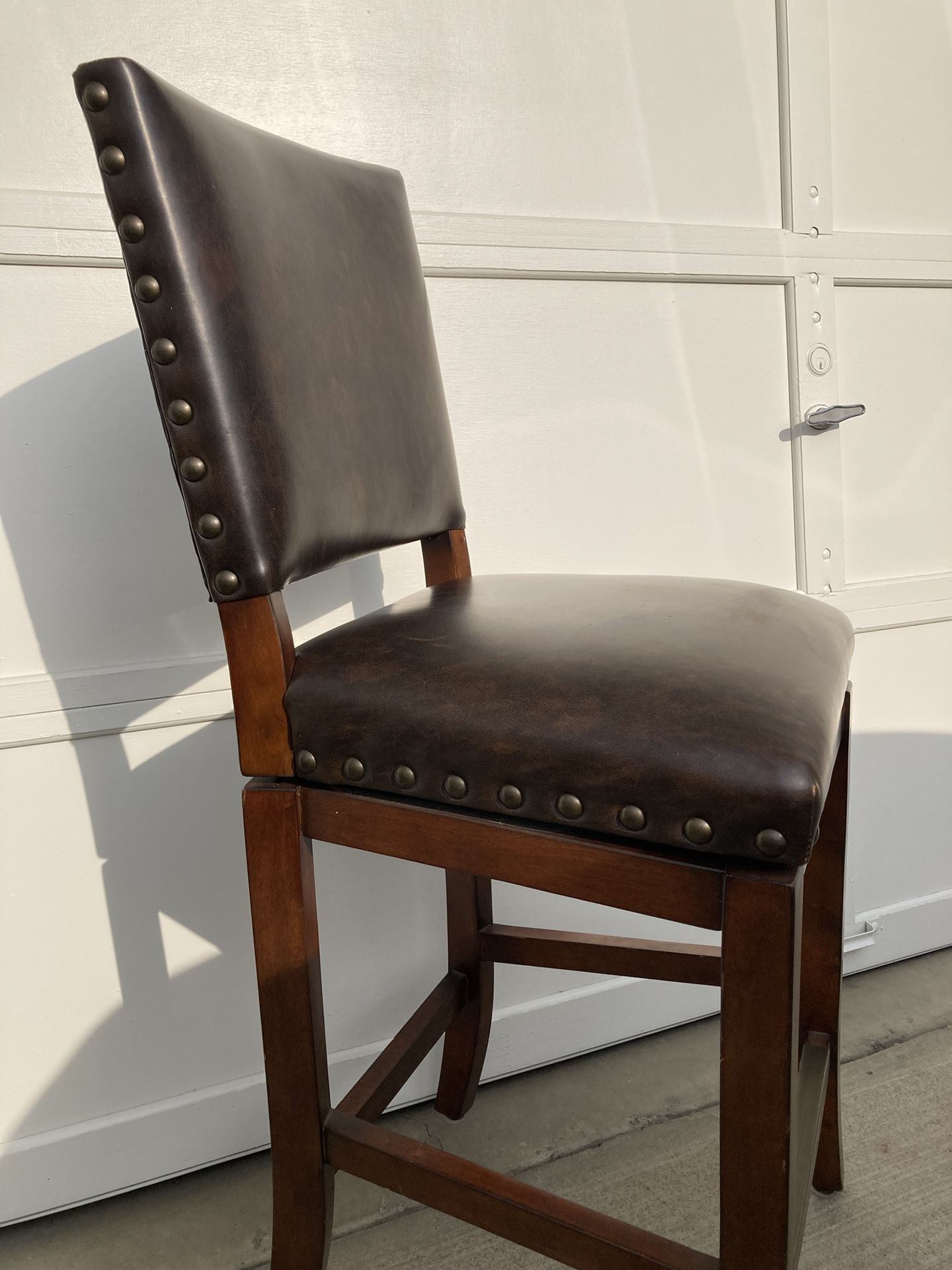 Bar Chair 25” High Braun
