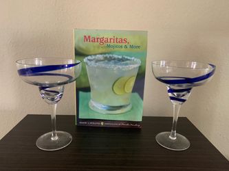 Artsy glass margarita glasses and recipe book