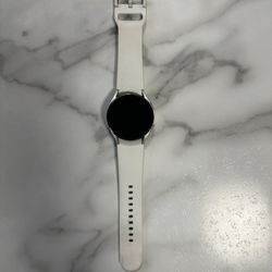 Samsung Galaxy Watch 4