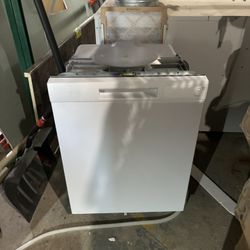 Hotpoint Dishwasher 