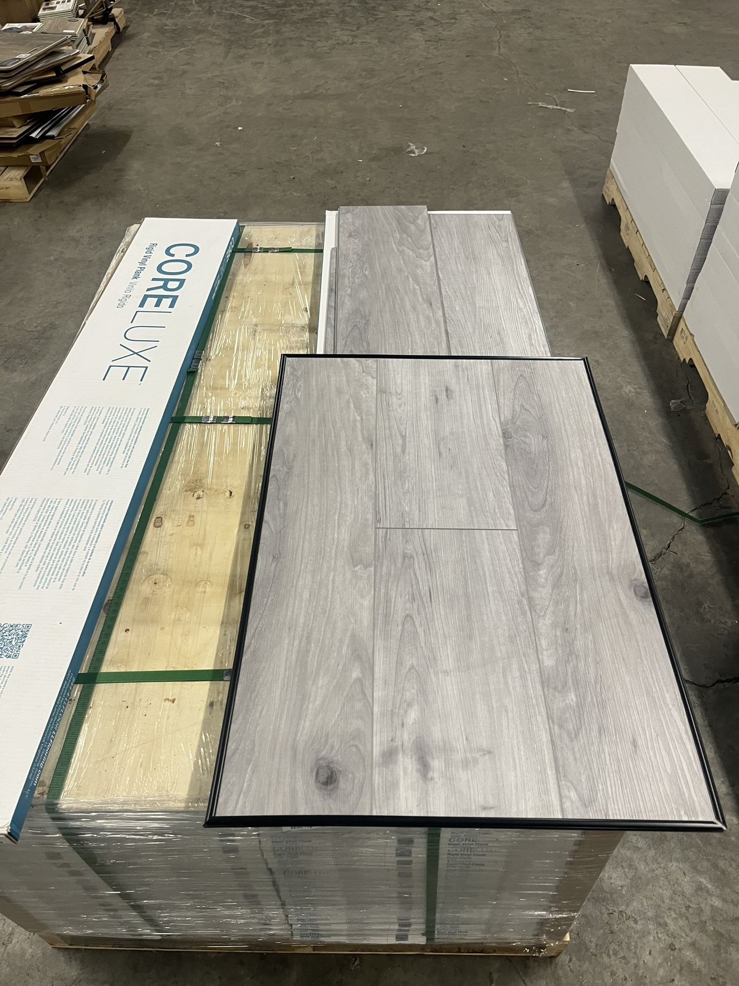 1 pallet left in this color 7mm thick & 20 mil wear layer (1,119 sq ft in pallet)