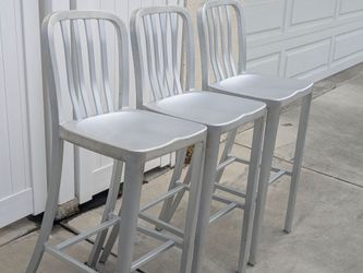 3 bar stool chairs