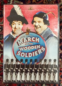 LAUREL & HARDY “MARCH OF THE WOODEN SOLDIERS” MGM HOLYDAY CLASSICS DVD 1934