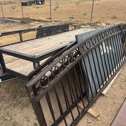 Pony wall fence with cooper vein paint