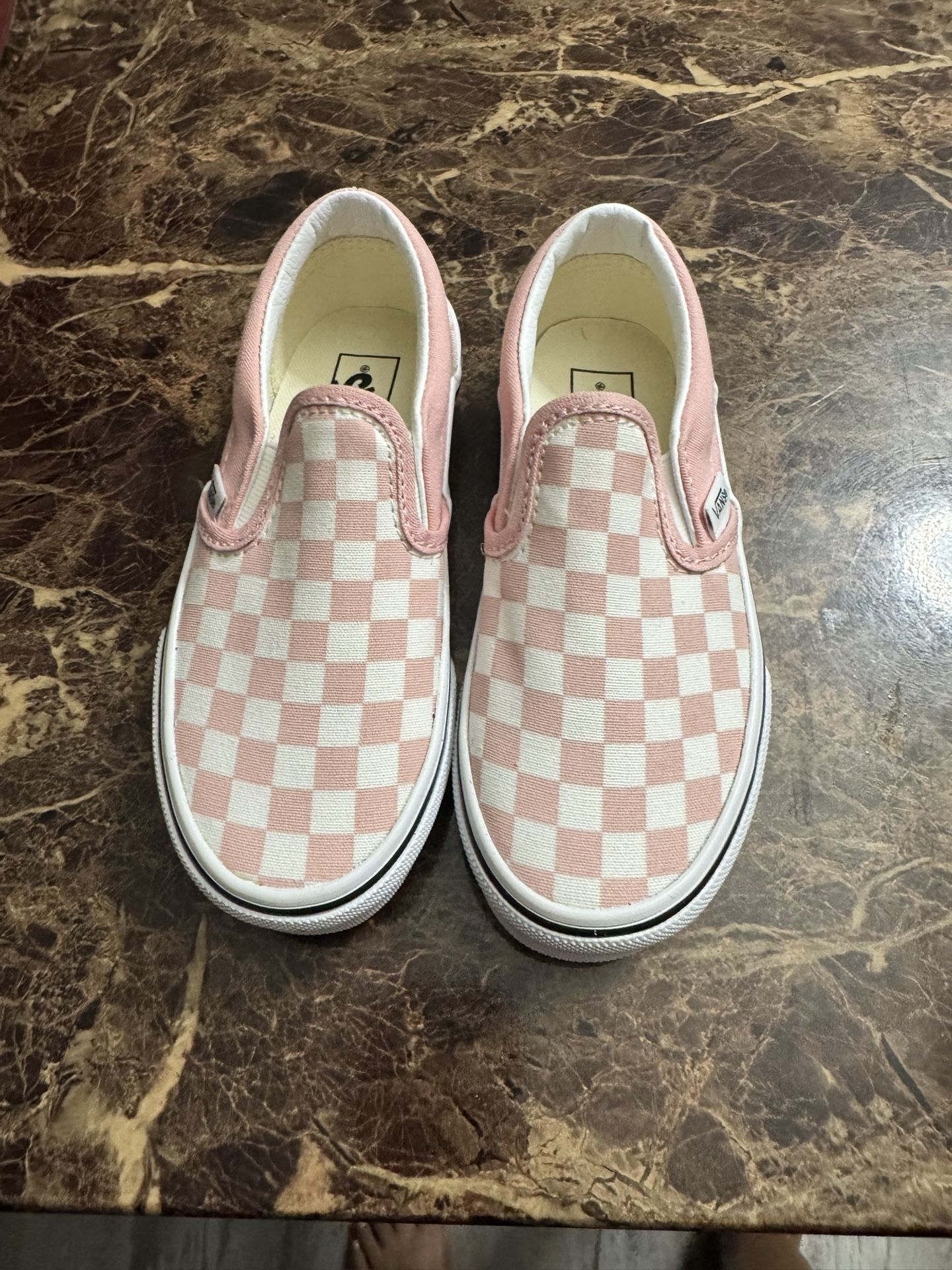 Girls Light Pick Slip Ons