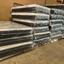 King Queen Full Twin Mattress With Box Spring!! Delivery 🚚 + Pickup 