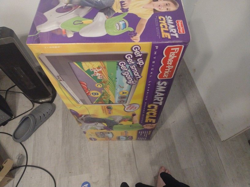 Exercise Bike For Kids NEVER Used 225$ Plug And Play