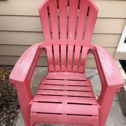 2 Outdoor Lawn Chairs (Stackable)