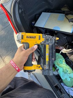 Dewalt staple gun