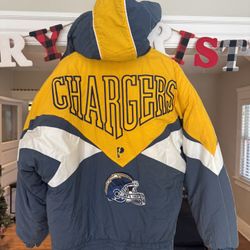 NFL Chargers Vintage 90’s Pro-Player Puffer Jacket
