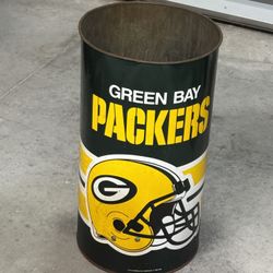 Vintage Metal Green Bay Packers trashcan 19” x 11”