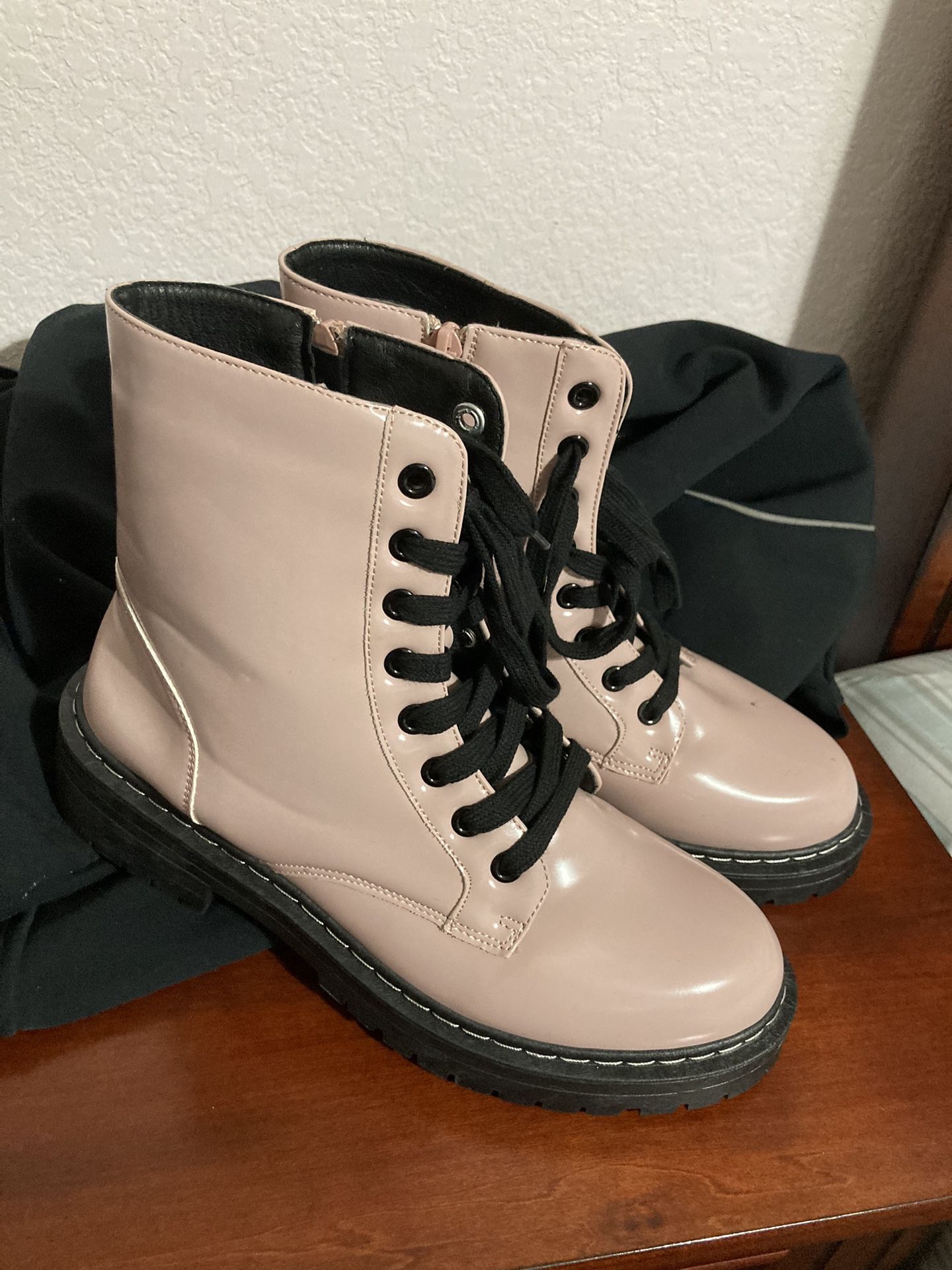 Blush Pink Combat Boots Lug Sole 8.5