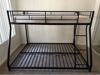 Bunk bed twin/full