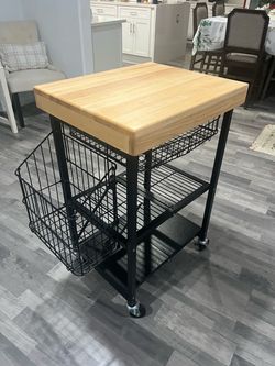 Kitchen pantry on wheels