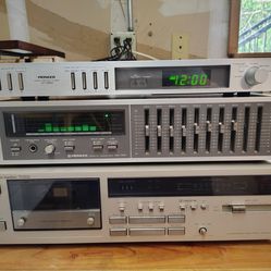 Pioneer SG-750 equalizer, DT 550 timer and casette deck