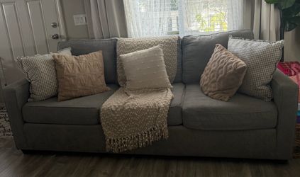 2 Sofas