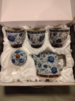 Brand new Japanese tea set