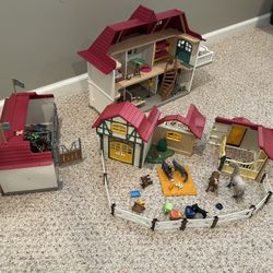 Schleich Horse Farm Playset & House