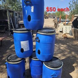 Chicken Feeders And Waterer 