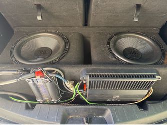 12” JBL’s in box with JBL amp and capacitor