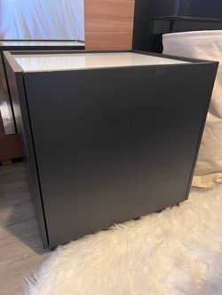 Night stand / side table