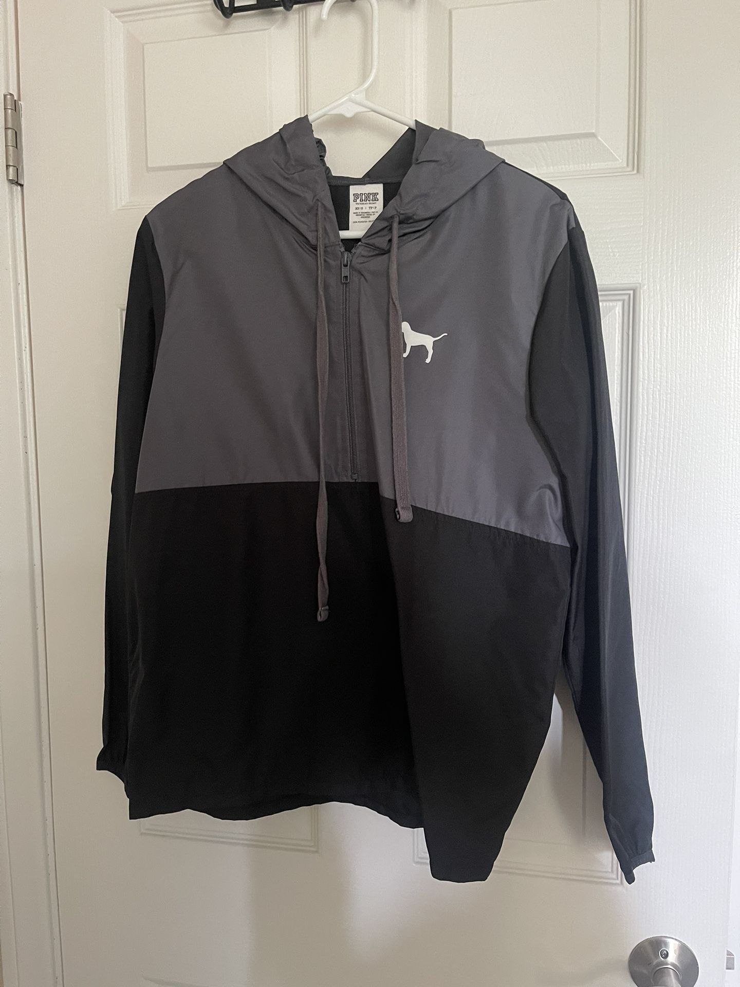 PINK Oversized Women’s Windbreaker XS/S