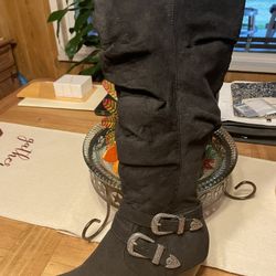 Ladies Boots Great Condition 