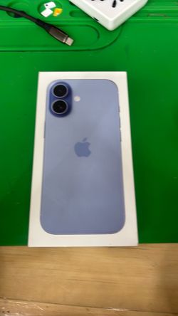 Brand New iPhone 17 256GB T-Mobile Locked