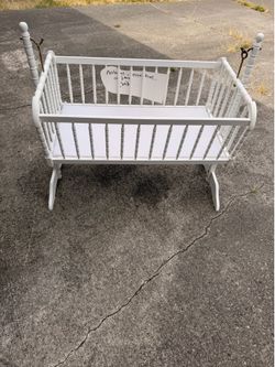 Decorative Antique Crib