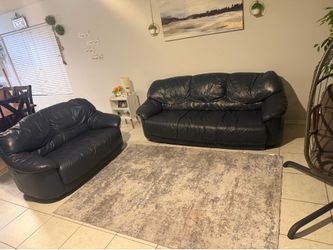 2 pcs leather couches set