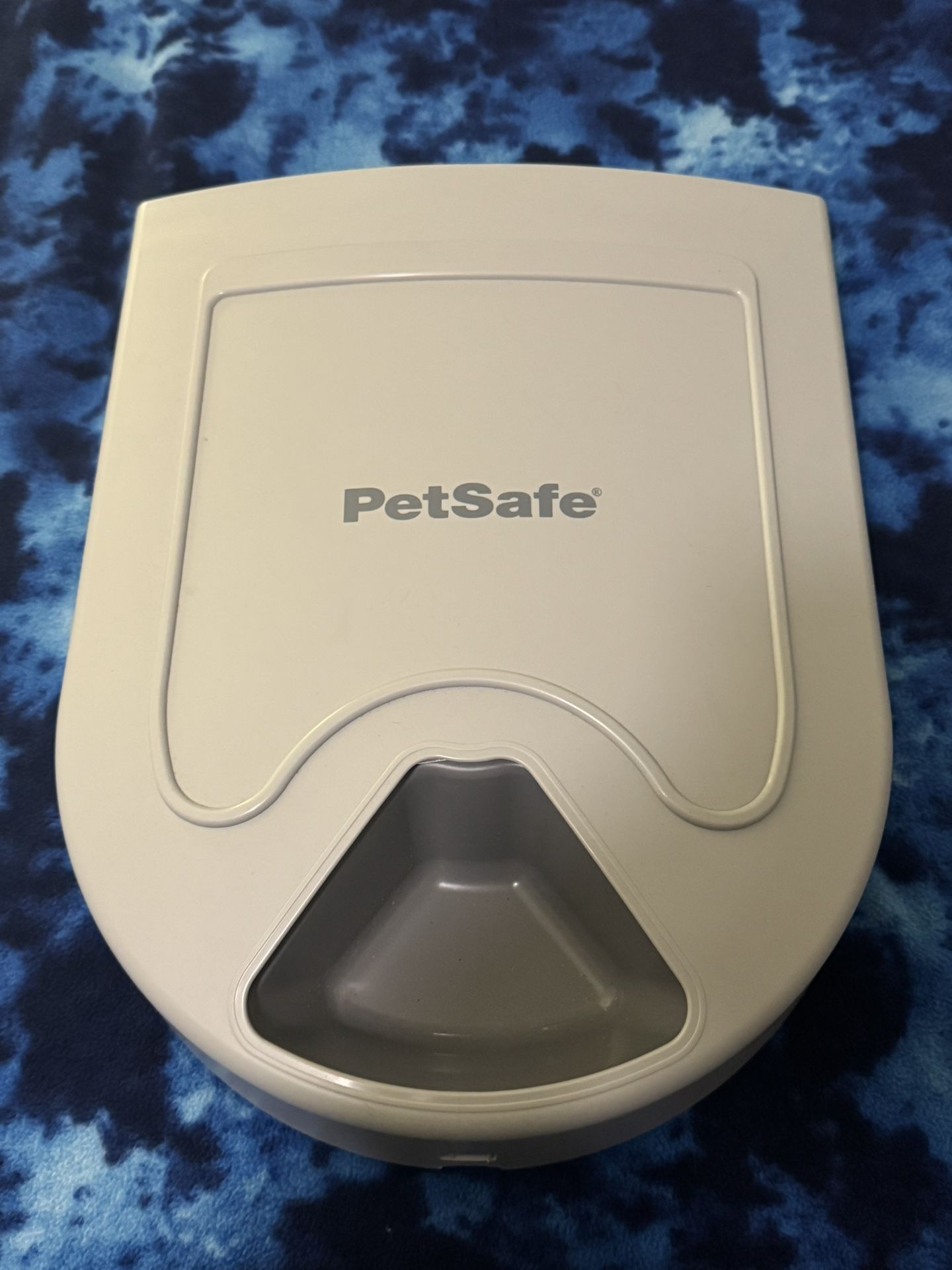 NEW PetSafe Automatic Feeder