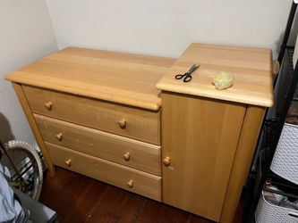 Dresser/changing table