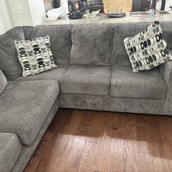 Ashley Ballinasloe 3 Piece Sectional With Chiase