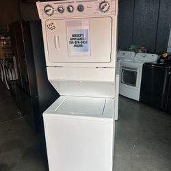 27 WIDE WHIRLPOOL GAS STACKABLE WASHER AND GAS DRYER UNIT