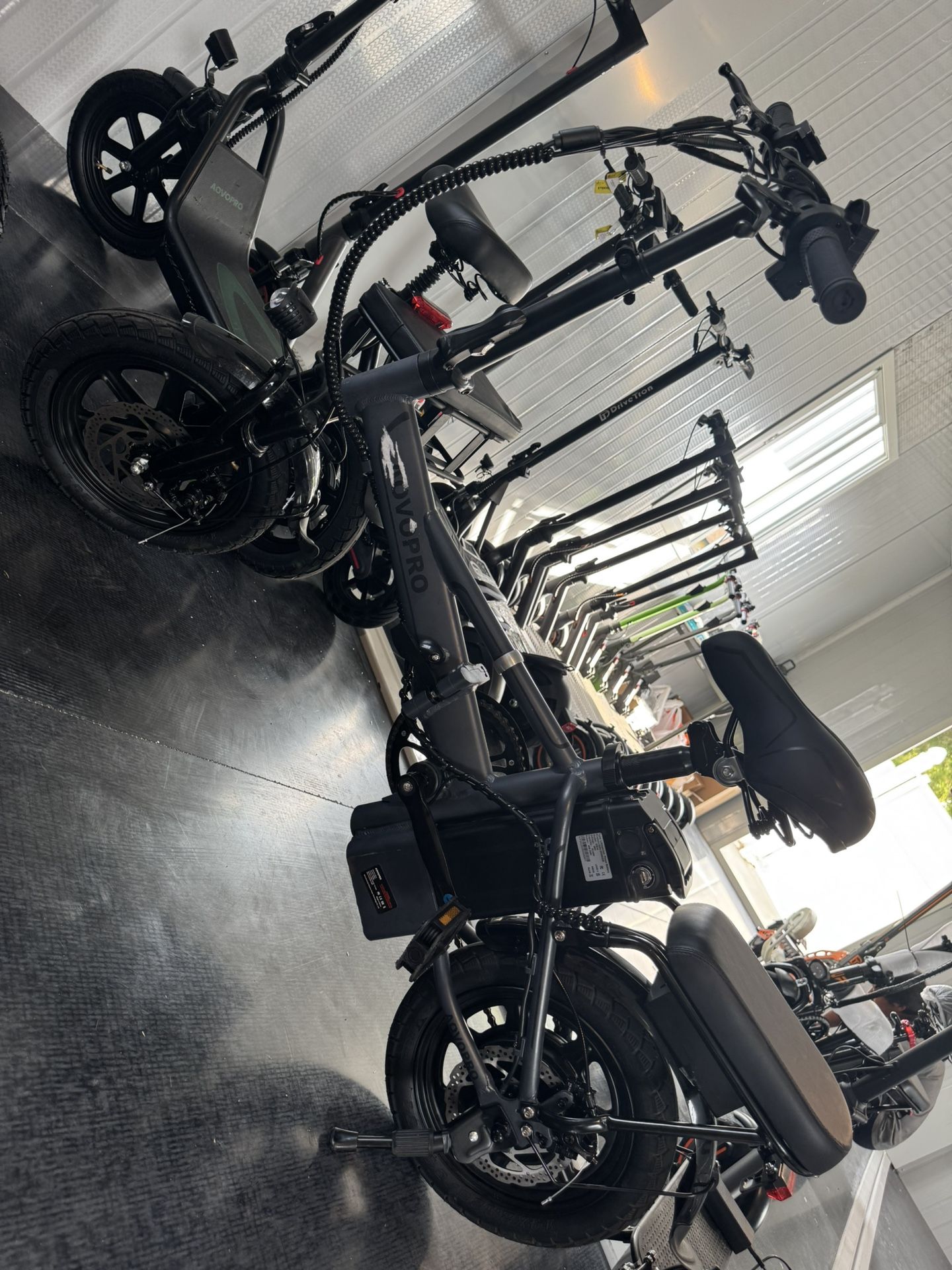 Electric folding bicycle