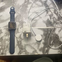 Apple Watch SE 2nd Gen 40mm 
