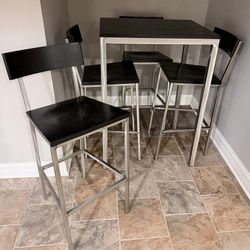 Bistro Table Top With 4 Chairs