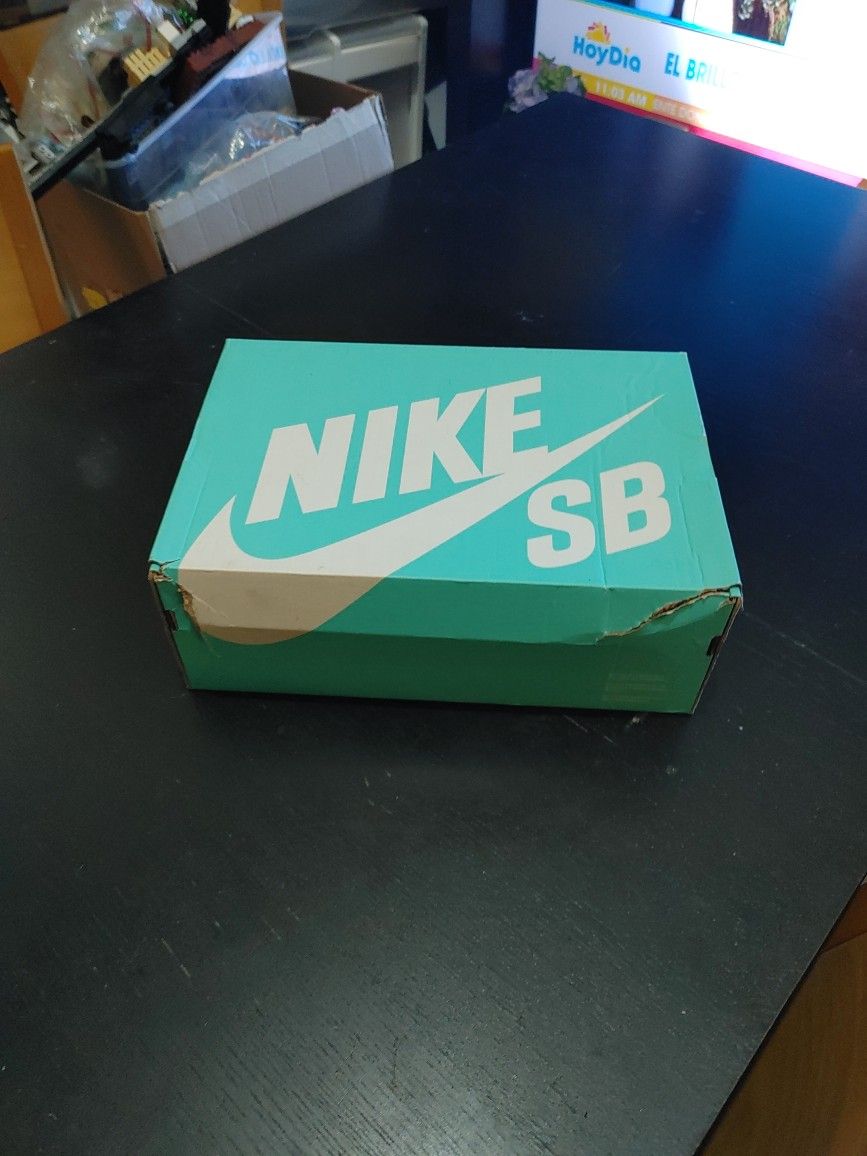 Supreme x Nike SB Blazer Low GT 'Golden Beige' 2016 Size 12 #offer