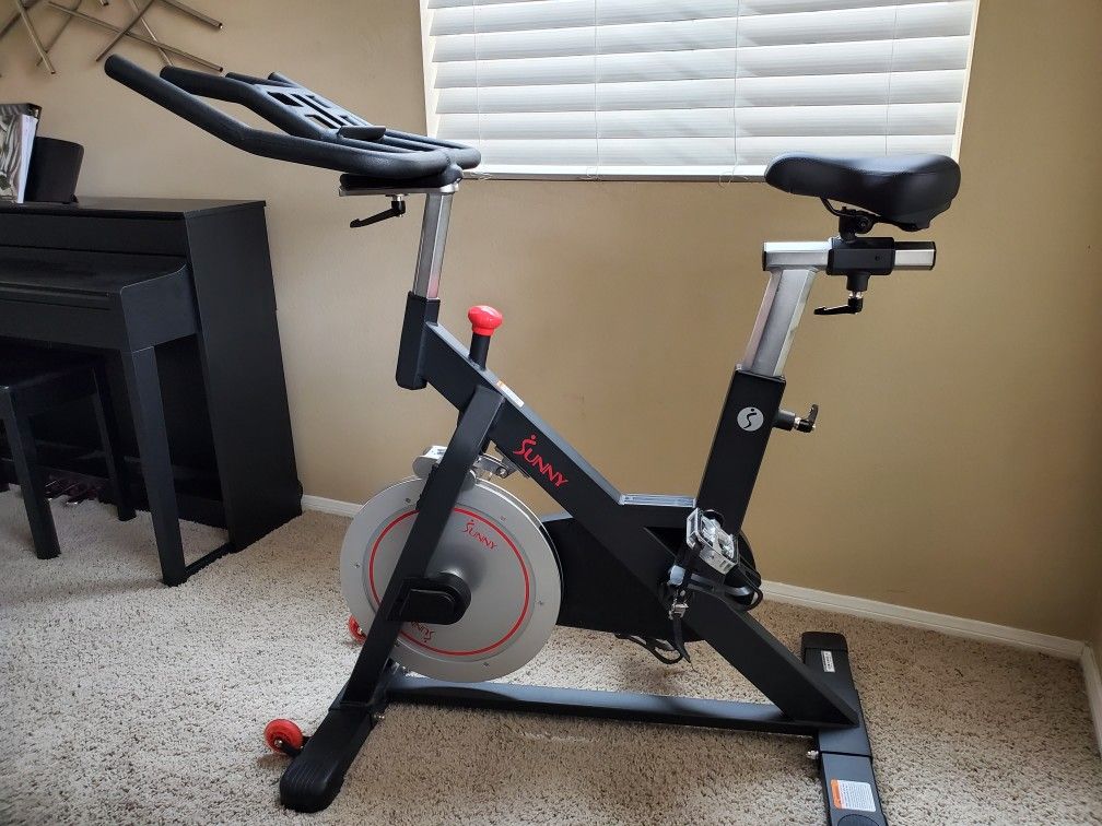 Magnetic Indoor Cycling Sunny Magnetic Exercise Bike Smart